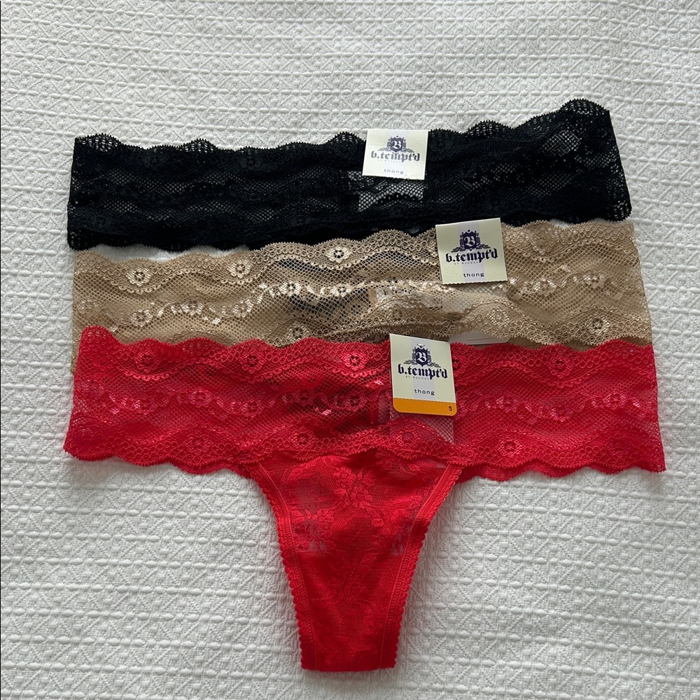 NWT b.Tempt’d by Wacoal Lace Panties!